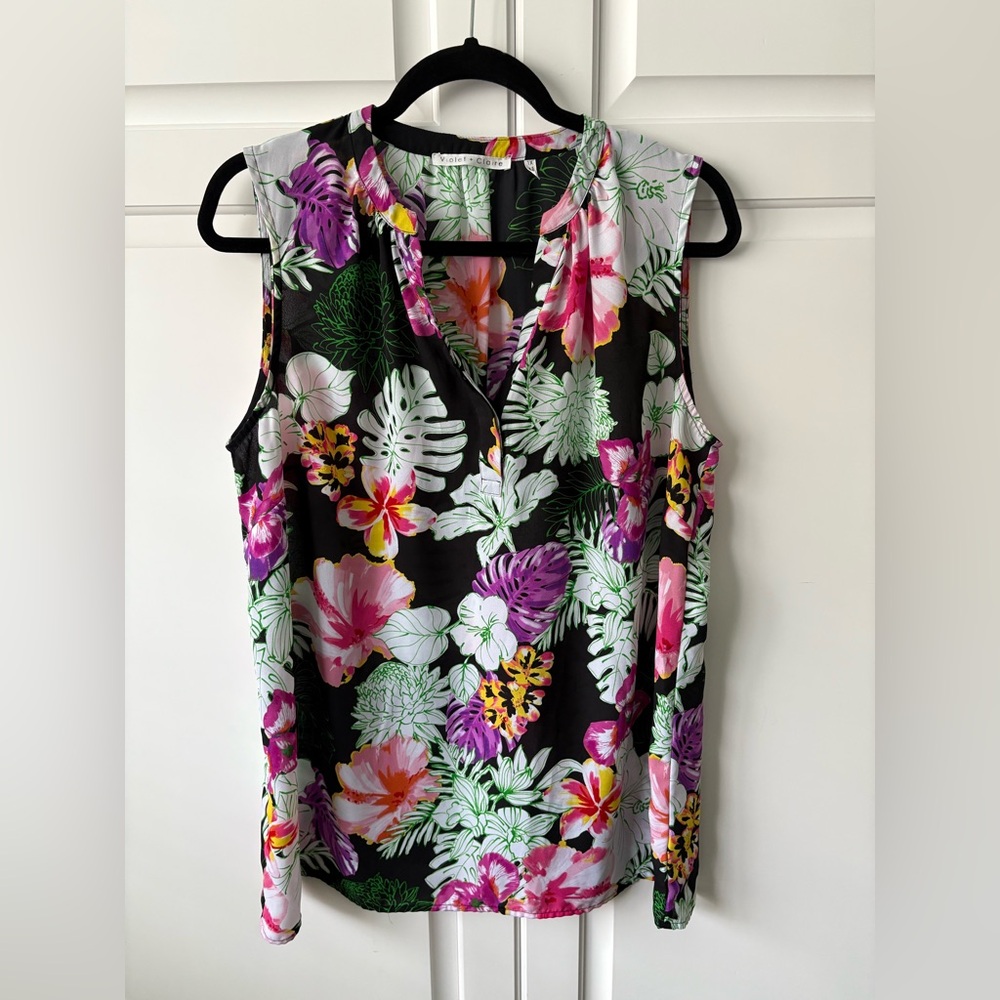 Violet & Claire Black Blouse with Mandarin Collar and Floral Print